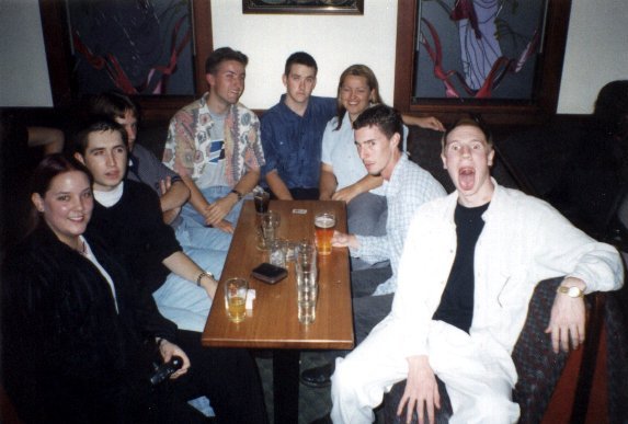 group_2.jpg (45257 bytes)